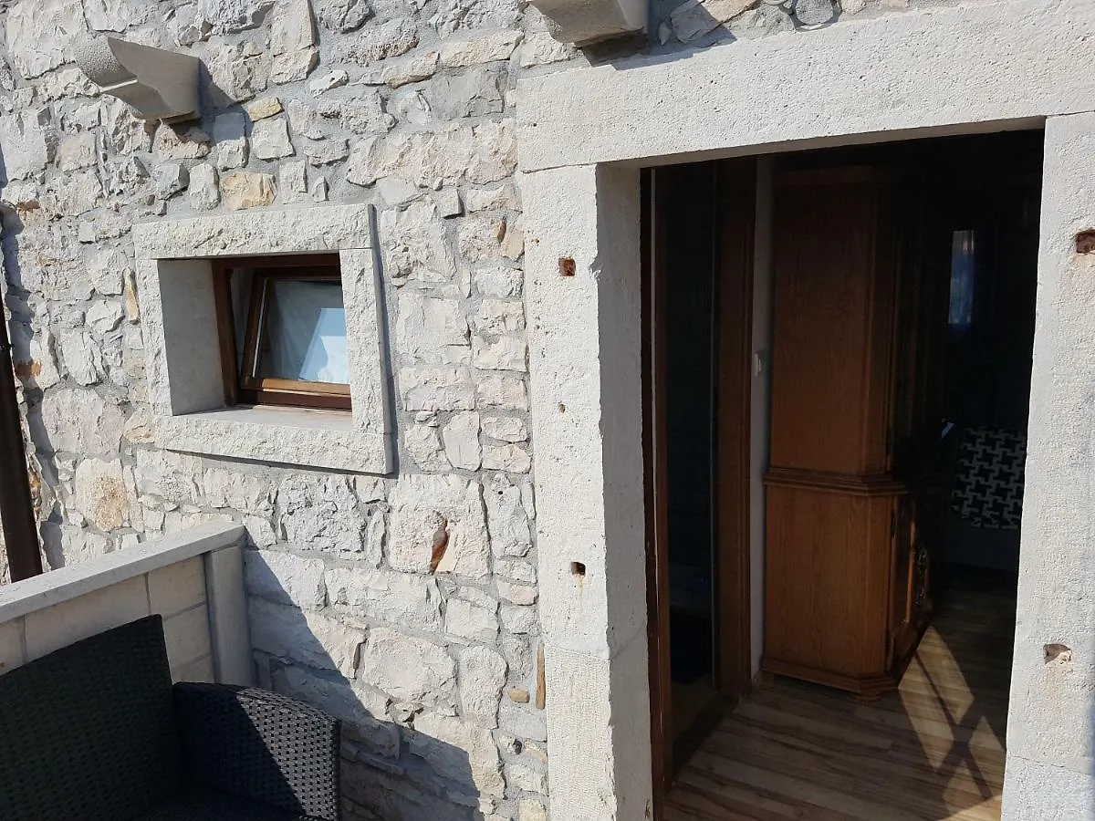 Villa Stone House Istria Hris 1 Baderna Kroatien