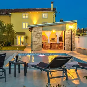 Ferienhaus Azinetti, Štokovci